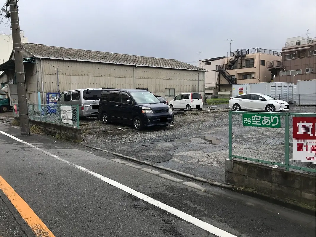 足立区鹿浜４丁目　月極駐車場